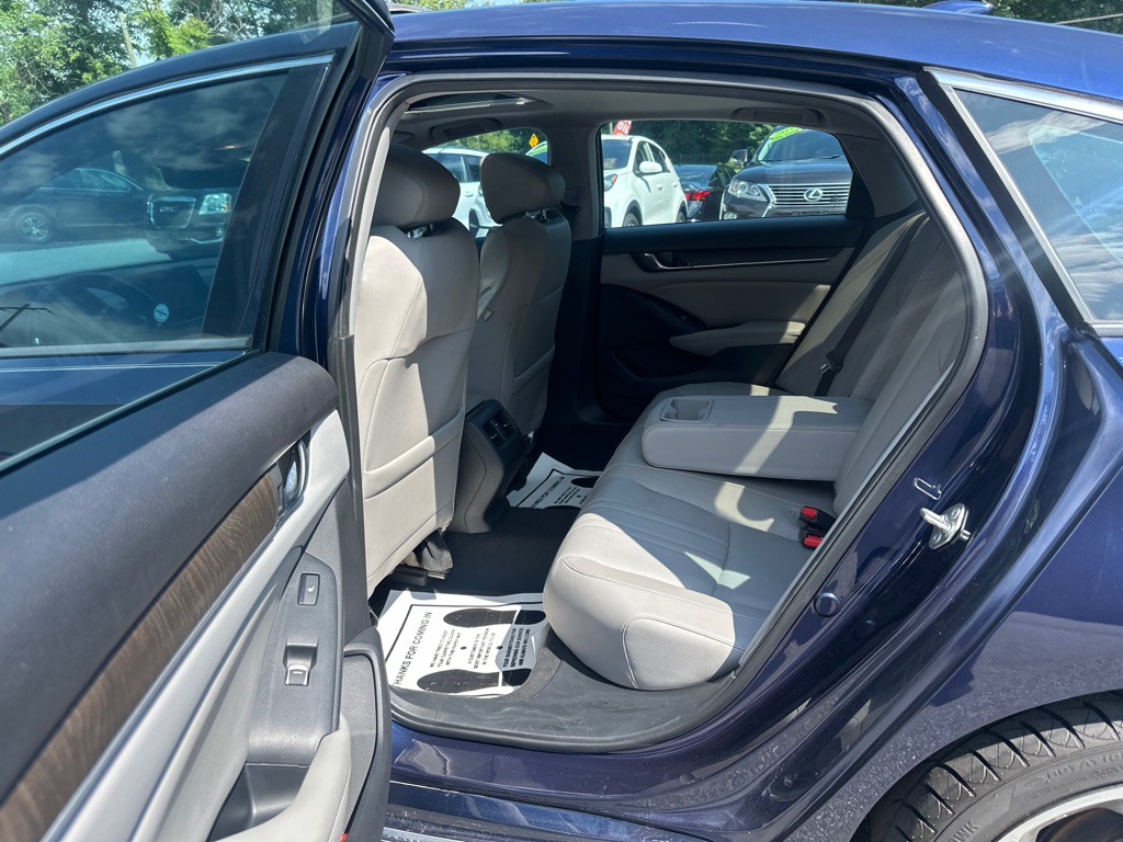 2018 Honda Accord Image 13