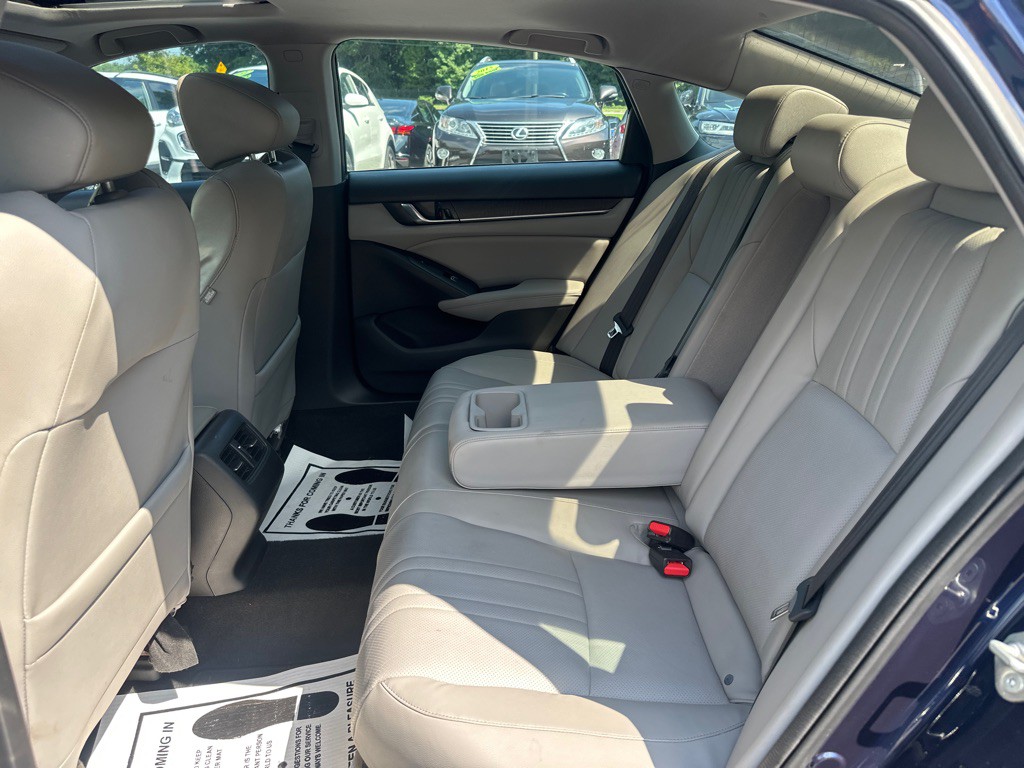 2018 Honda Accord Image 14