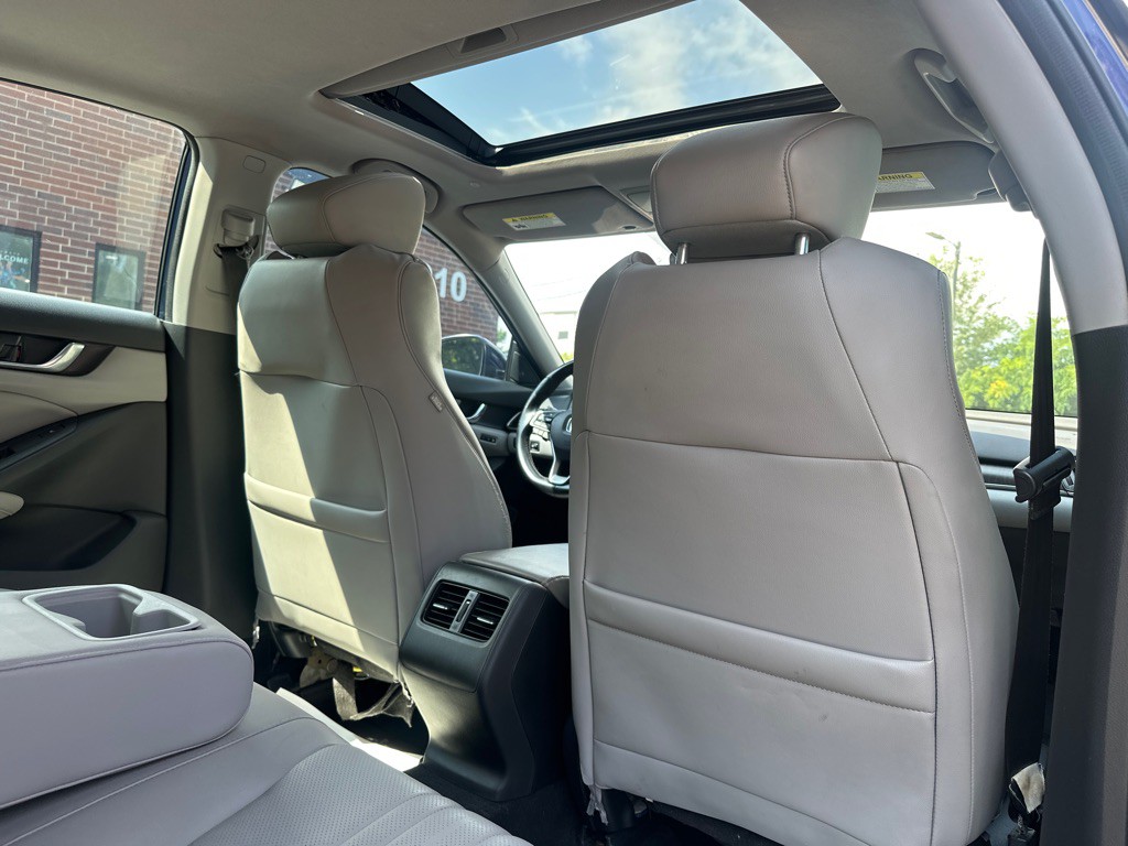 2018 Honda Accord Image 18