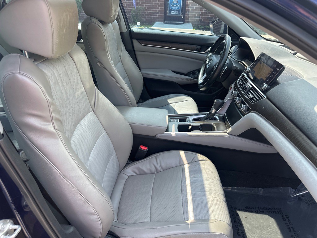 2018 Honda Accord Image 20