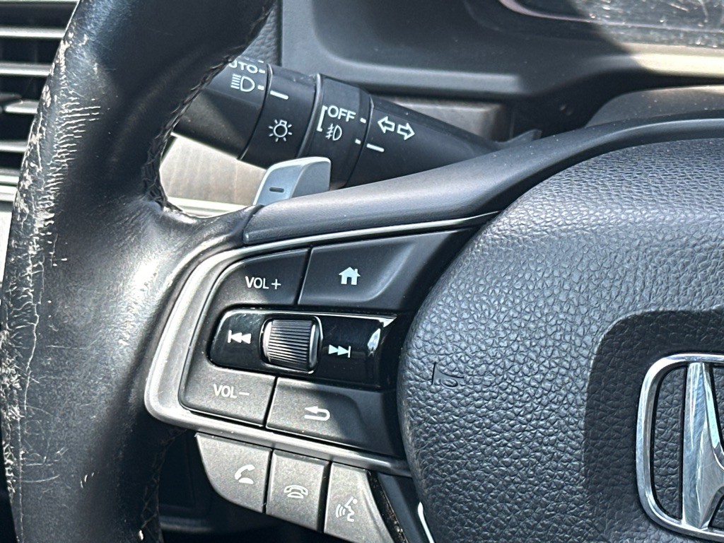 2018 Honda Accord Image 25