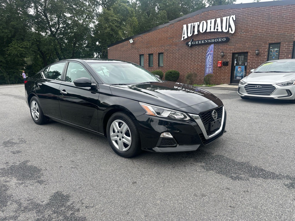 2020 Nissan Altima Image 1