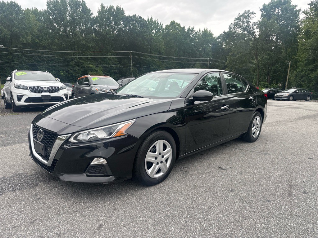 2020 Nissan Altima Image 2
