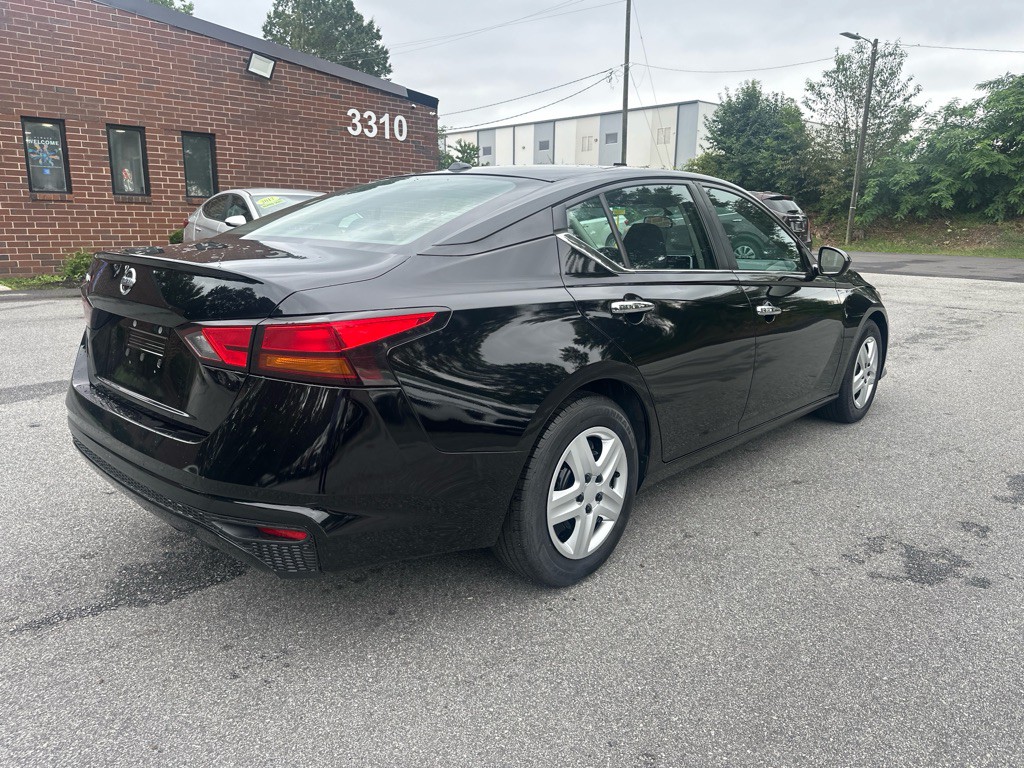 2020 Nissan Altima Image 7