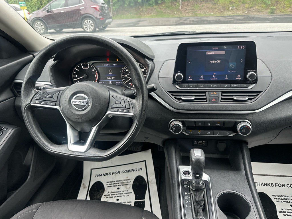 2020 Nissan Altima Image 26