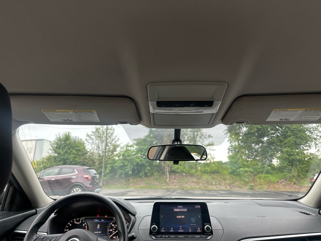 2020 Nissan Altima Image 28