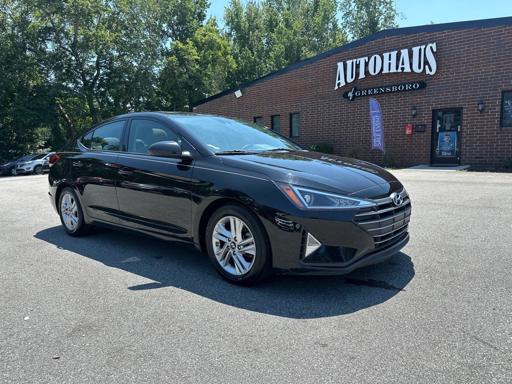 2019 Hyundai Elantra Image 1