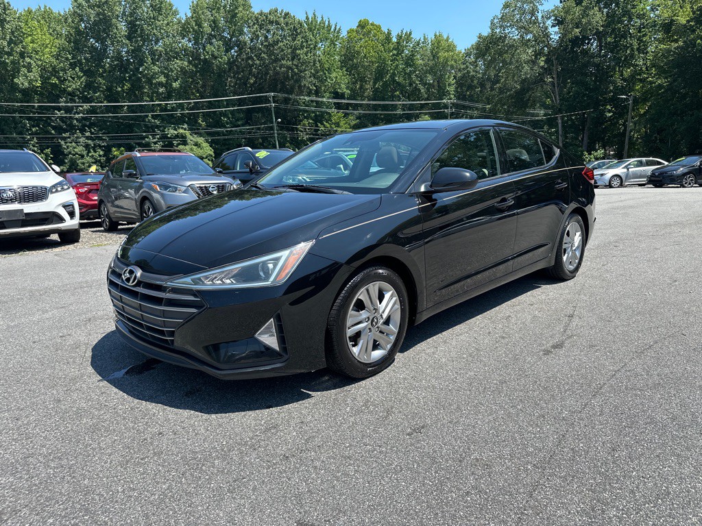 2019 Hyundai Elantra Image 2