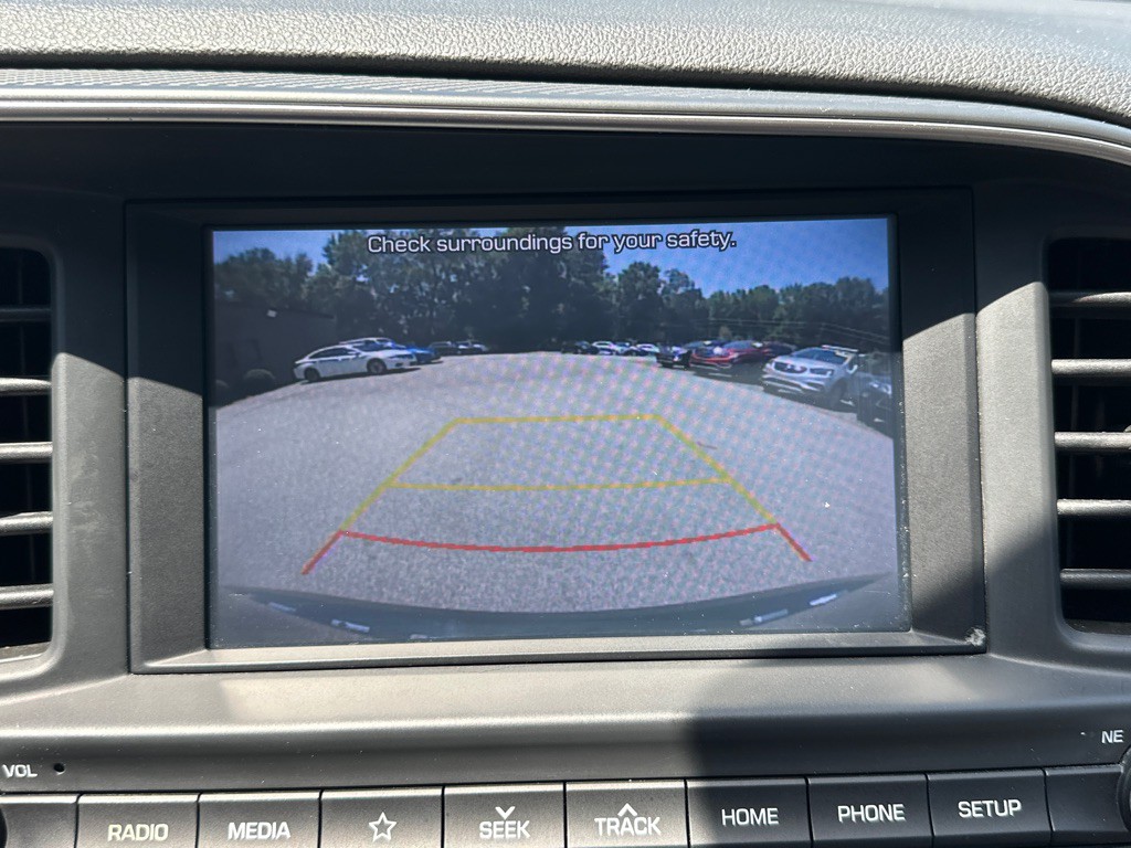 2019 Hyundai Elantra Image 25