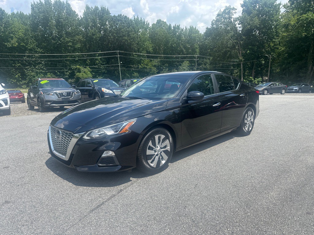 2019 Nissan Altima Image 2