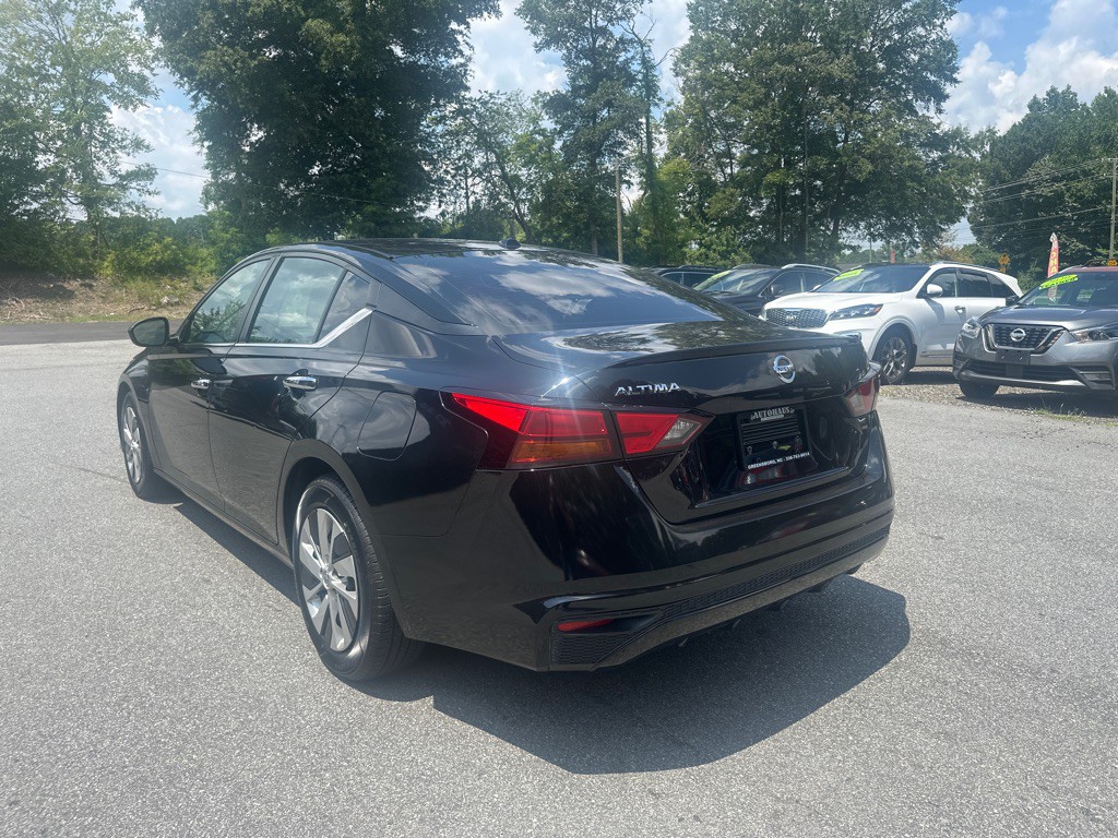 2019 Nissan Altima Image 5