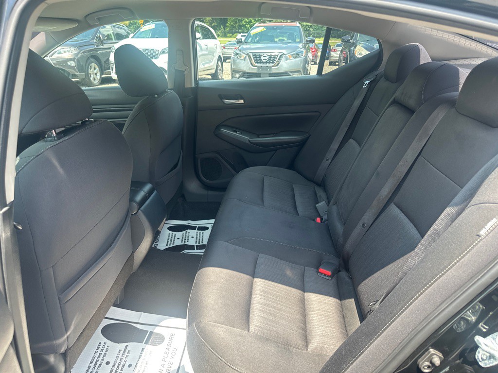 2019 Nissan Altima Image 13