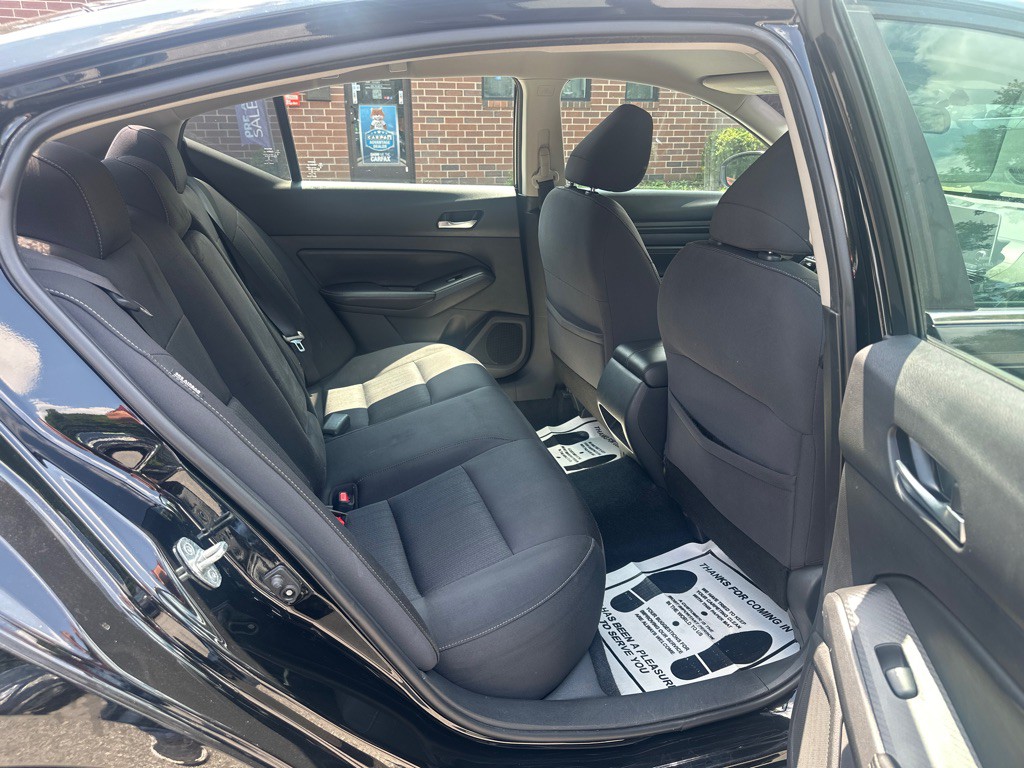 2019 Nissan Altima Image 15