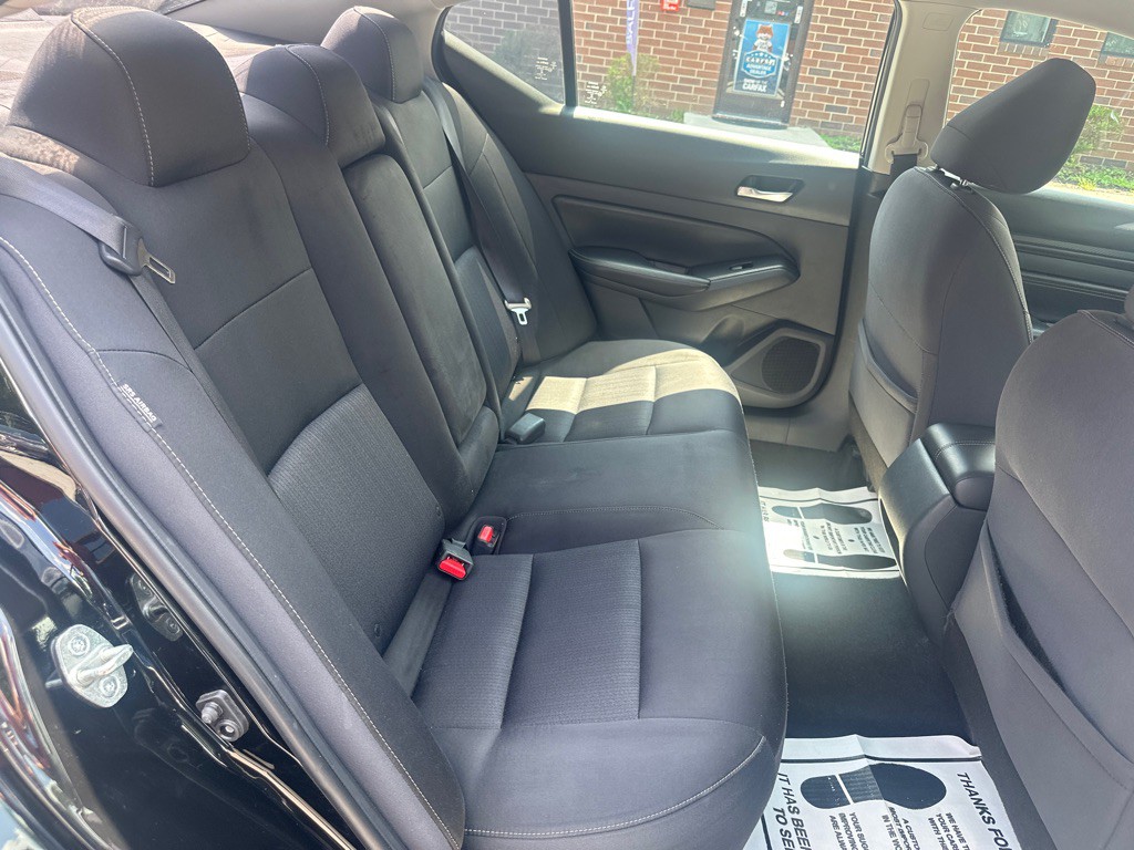 2019 Nissan Altima Image 16