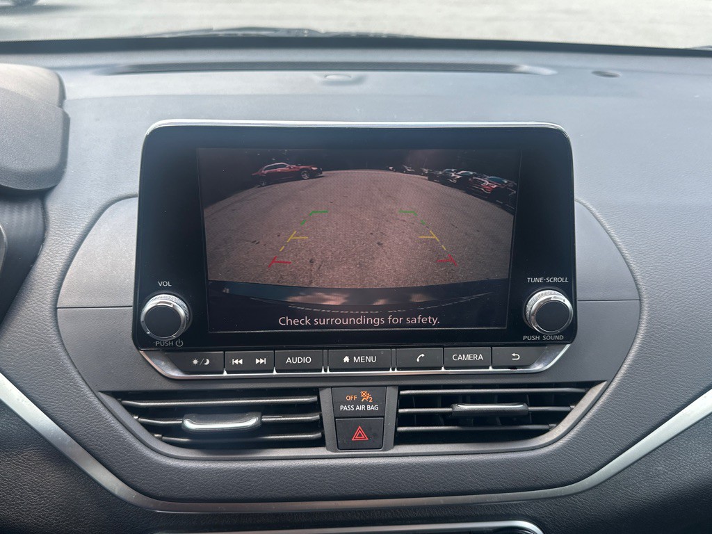 2019 Nissan Altima Image 28