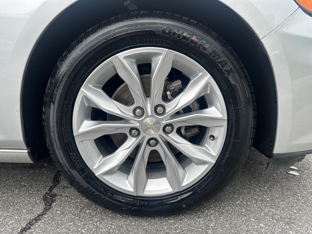 2020 Chevrolet Malibu Image 38
