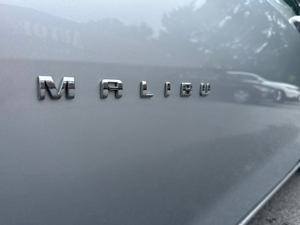 2020 Chevrolet Malibu Image 40