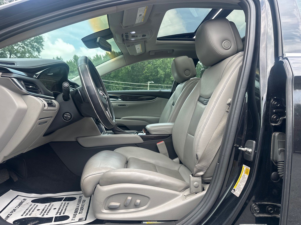 2014 Cadillac XTS Image 12