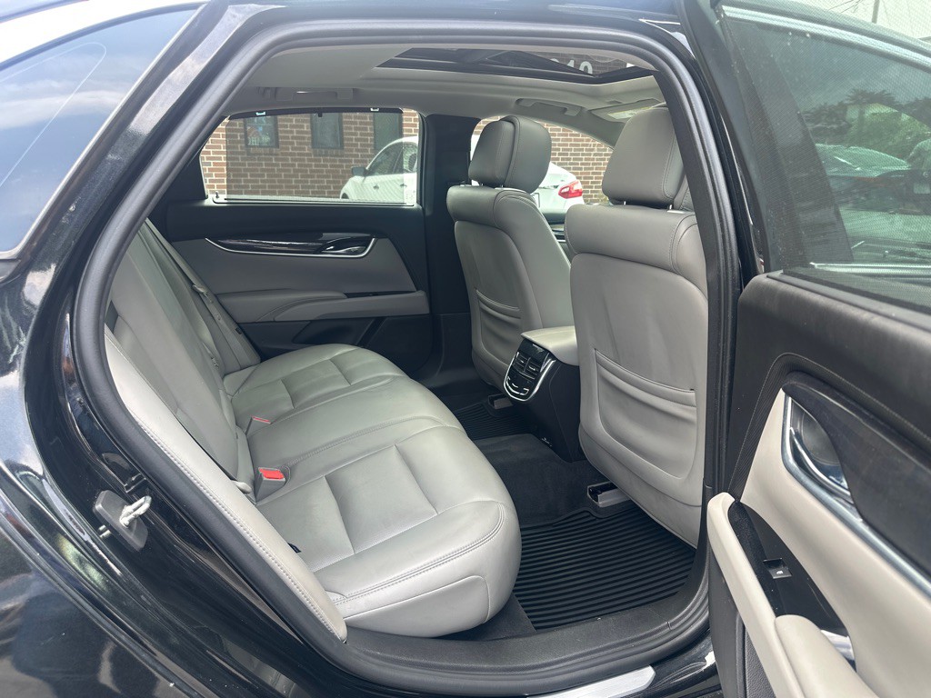 2014 Cadillac XTS Image 16