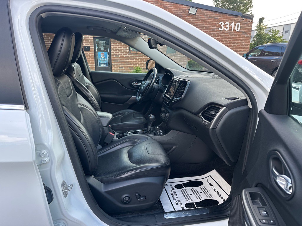 2019 Jeep Cherokee Image 18