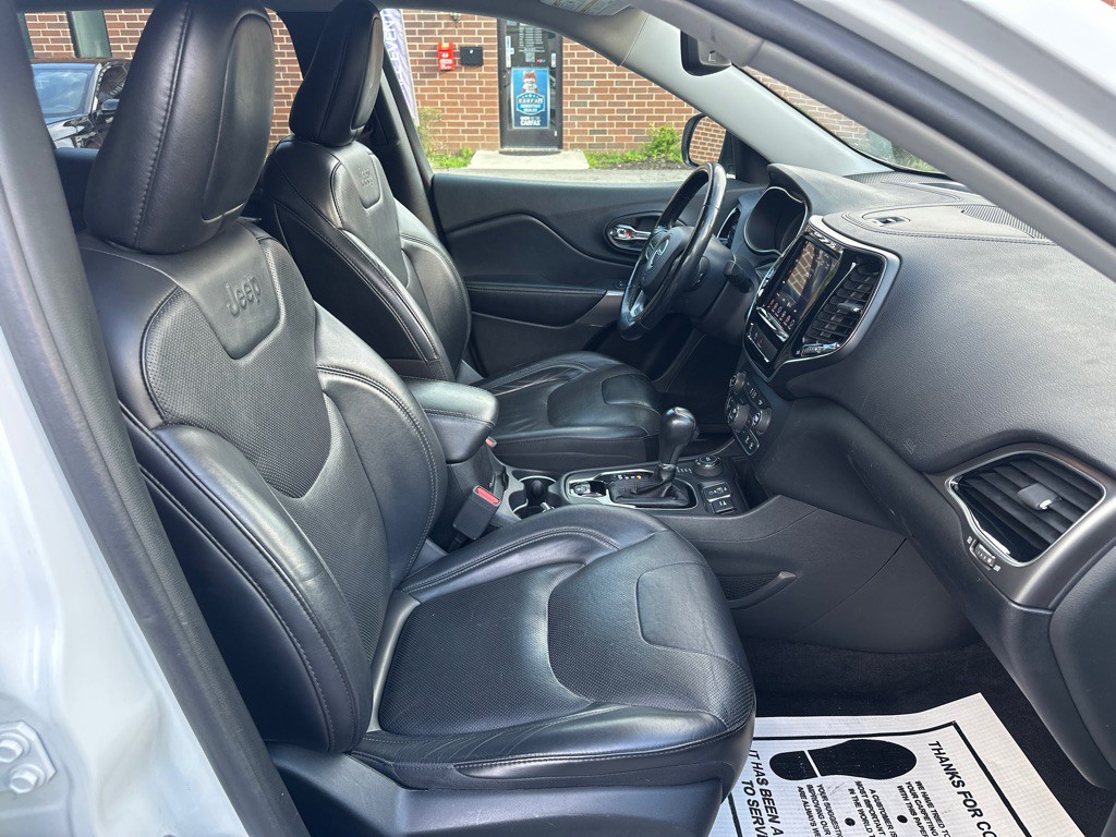 2019 Jeep Cherokee Image 19