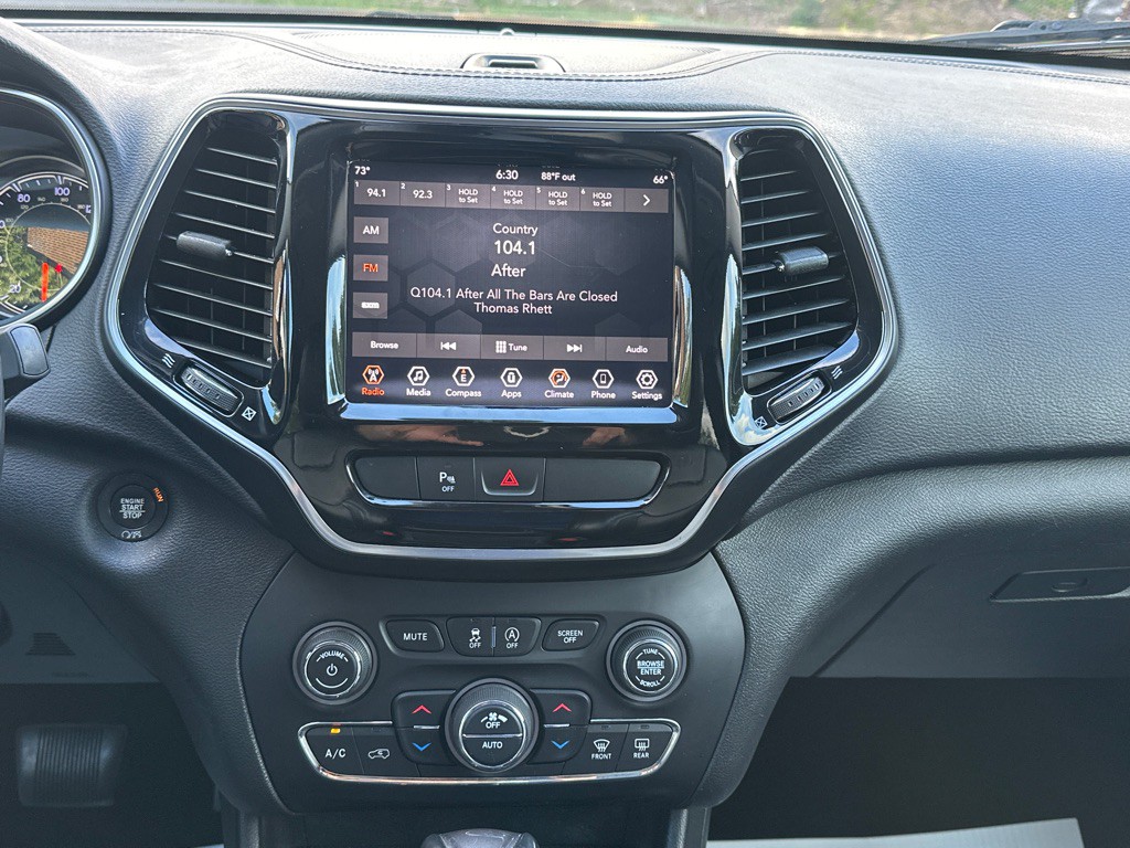 2019 Jeep Cherokee Image 25
