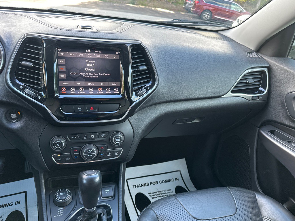 2019 Jeep Cherokee Image 28