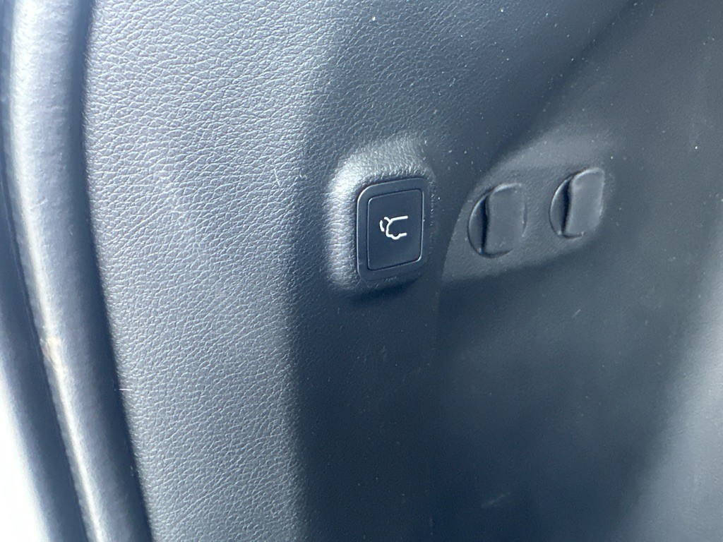 2019 Jeep Cherokee Image 39
