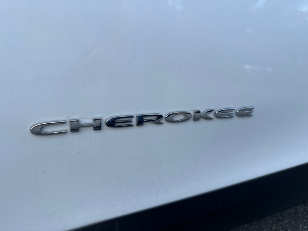 2019 Jeep Cherokee Image 45