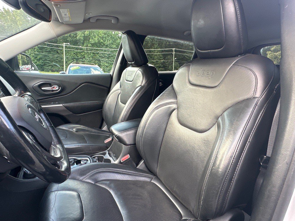 2019 Jeep Cherokee Image 48