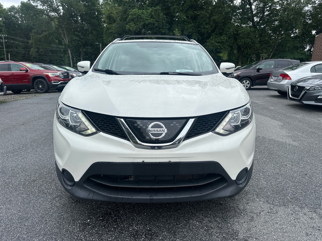 2018 Nissan Rogue Image 3