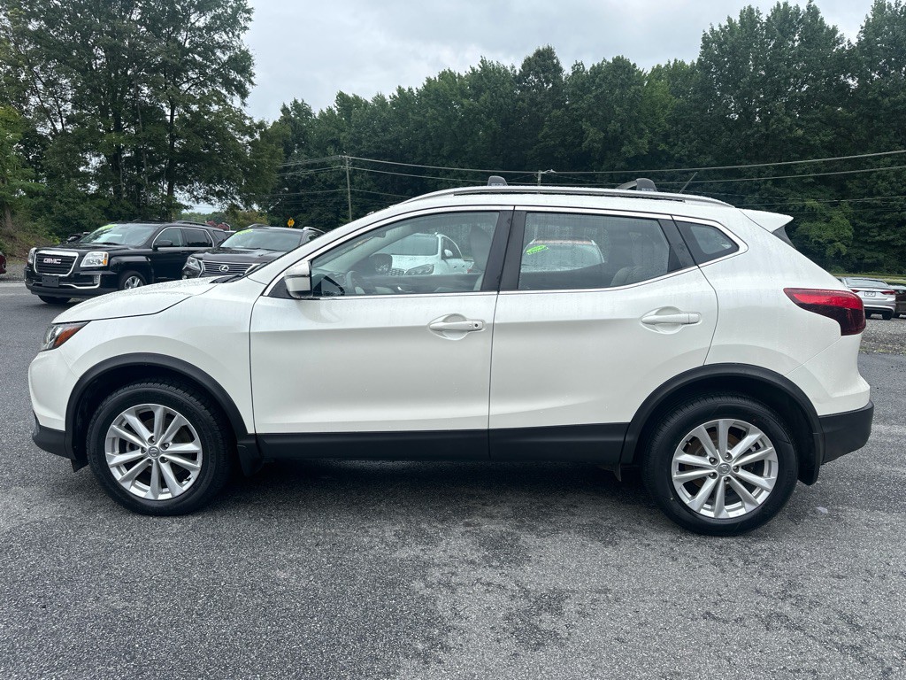 2018 Nissan Rogue Image 4