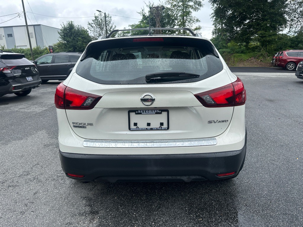 2018 Nissan Rogue Image 6