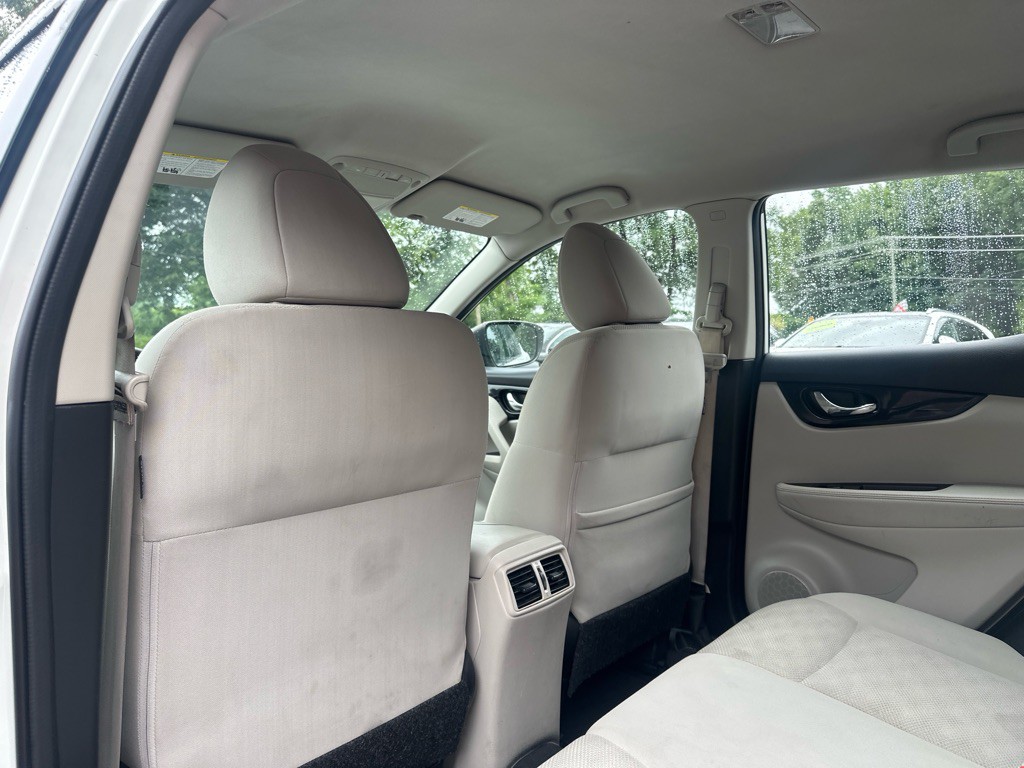 2018 Nissan Rogue Image 14