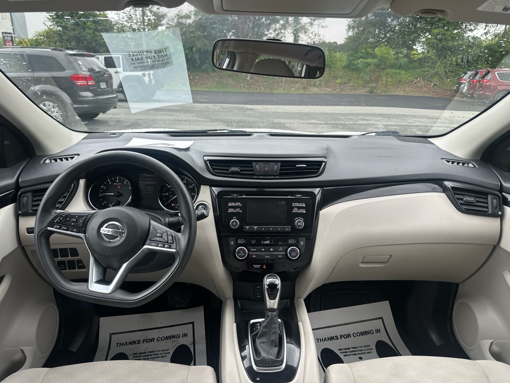2018 Nissan Rogue Image 21