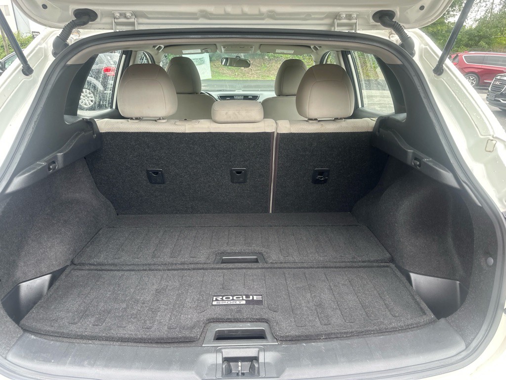2018 Nissan Rogue Image 35