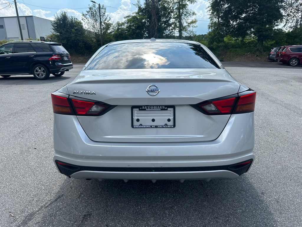 2020 Nissan Altima Image 6