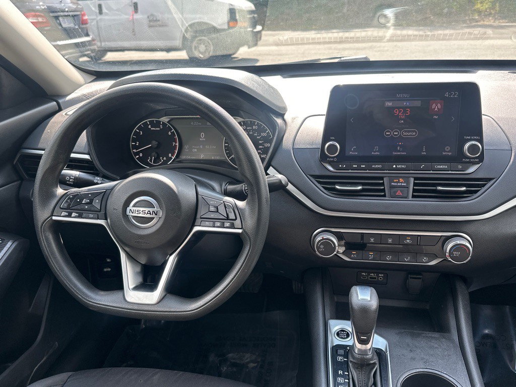 2020 Nissan Altima Image 26