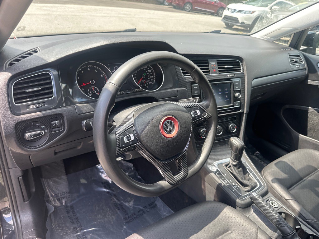 2021 Volkswagen Golf Image 12