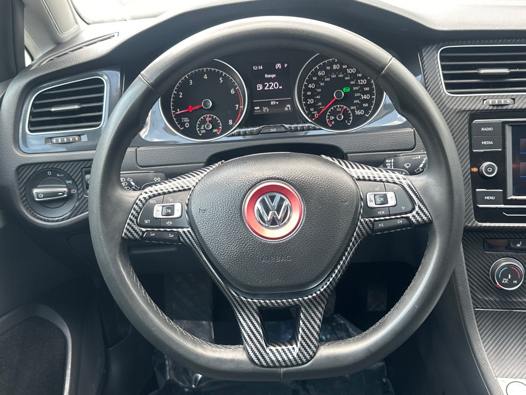 2021 Volkswagen Golf Image 23
