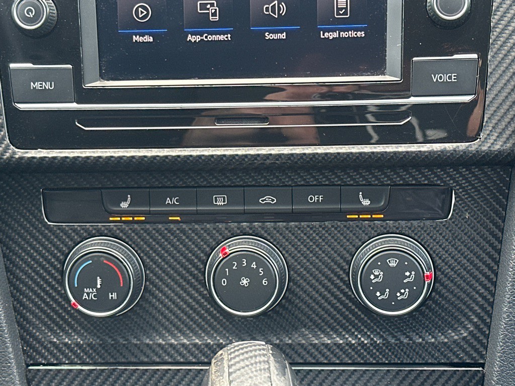 2021 Volkswagen Golf Image 28