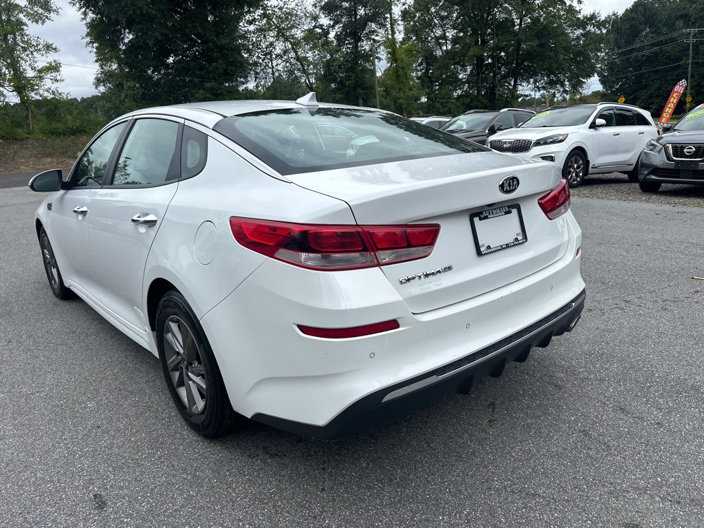 2020 Kia Optima Image 4