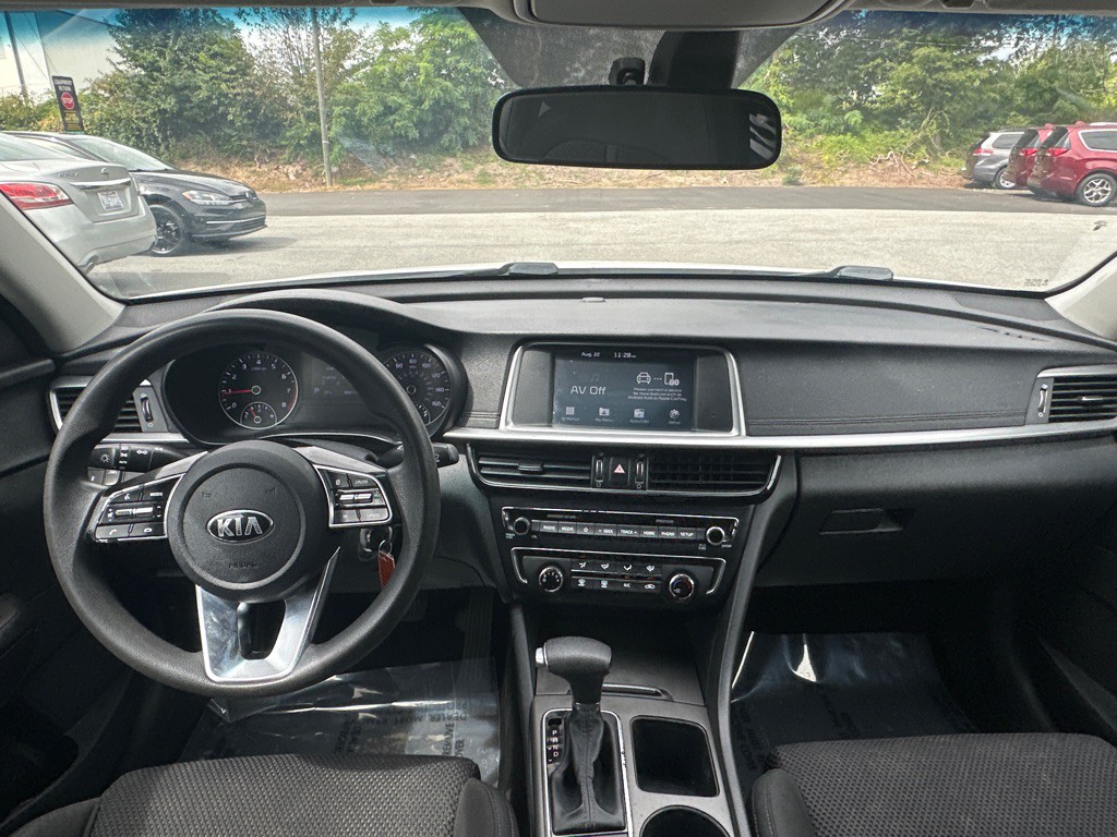 2020 Kia Optima Image 11