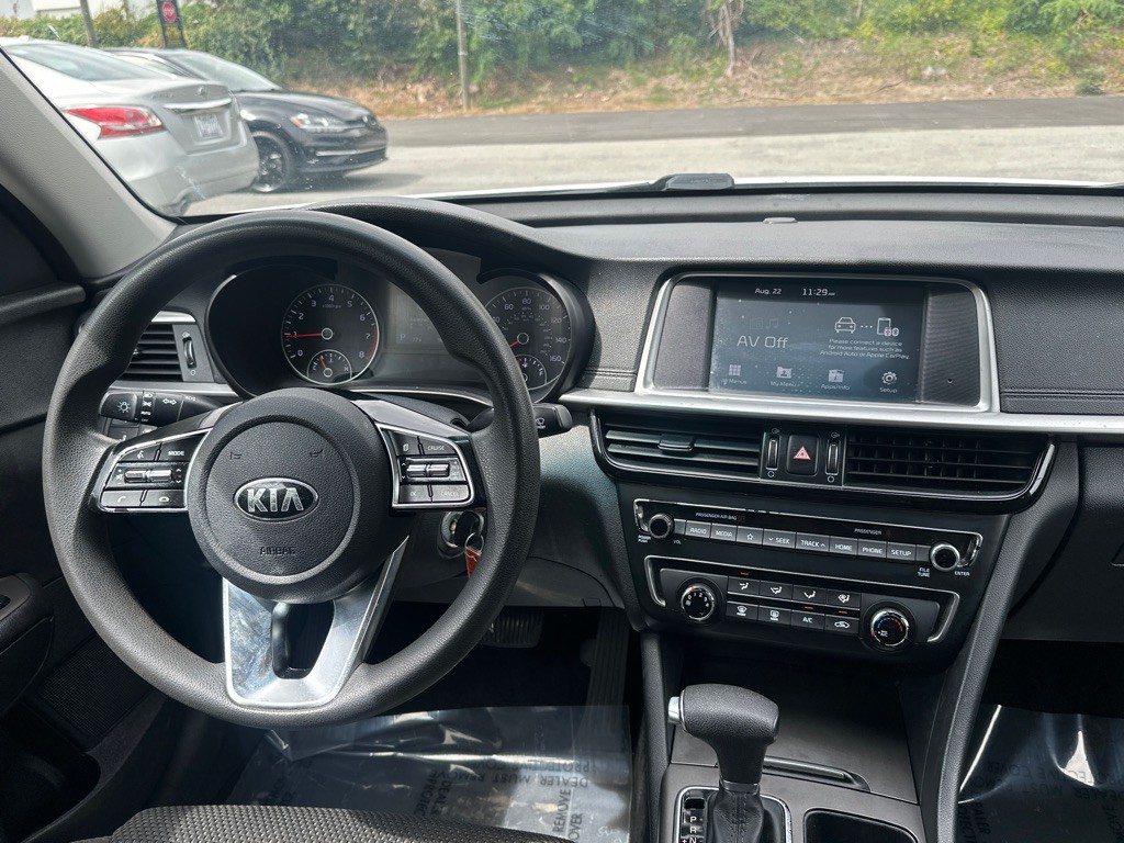 2020 Kia Optima Image 14