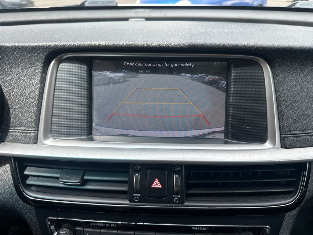 2020 Kia Optima Image 17