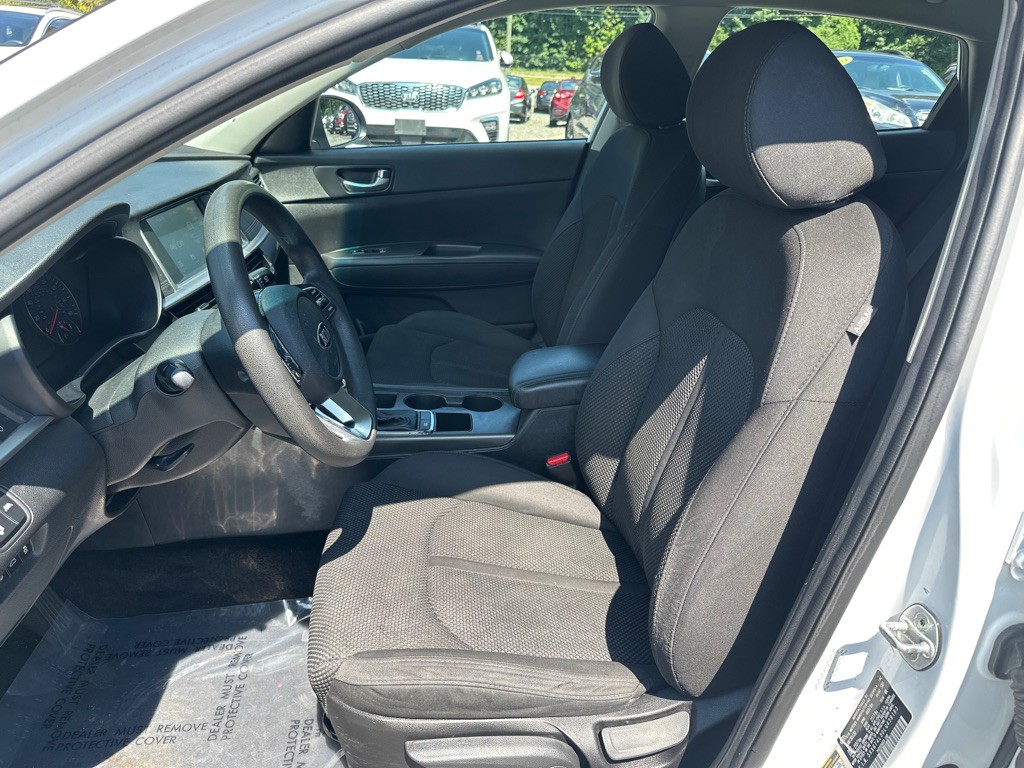 2020 Kia Optima Image 24
