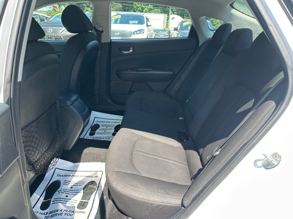 2020 Kia Optima Image 25
