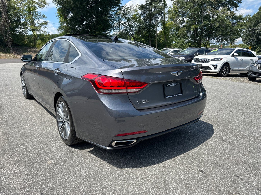 2015 Hyundai Genesis Image 5