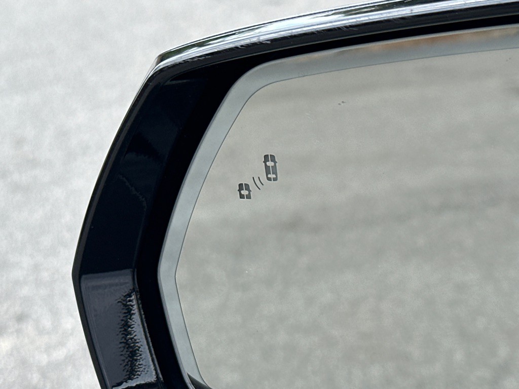2015 Hyundai Genesis Image 38