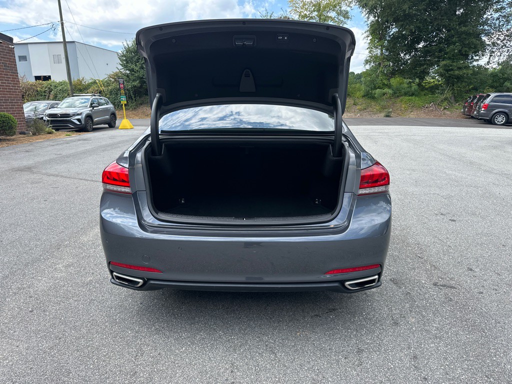 2015 Hyundai Genesis Image 46